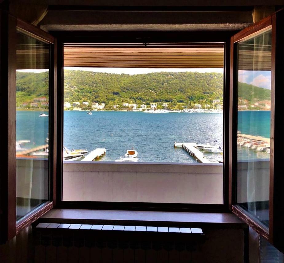 Apartments With Boat Mooring Marija スペタルスカ・ドラガ エクステリア 写真