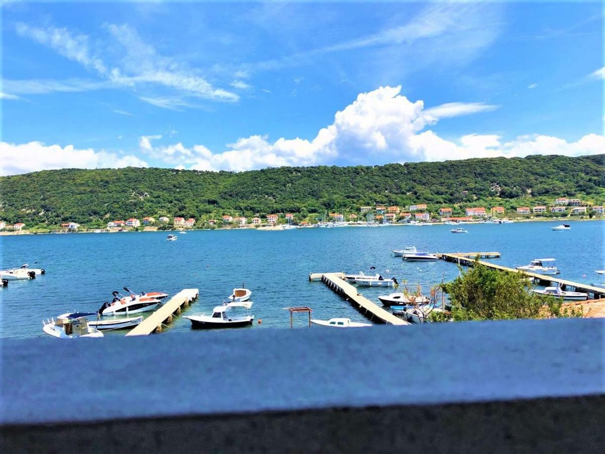 Apartments With Boat Mooring Marija スペタルスカ・ドラガ エクステリア 写真